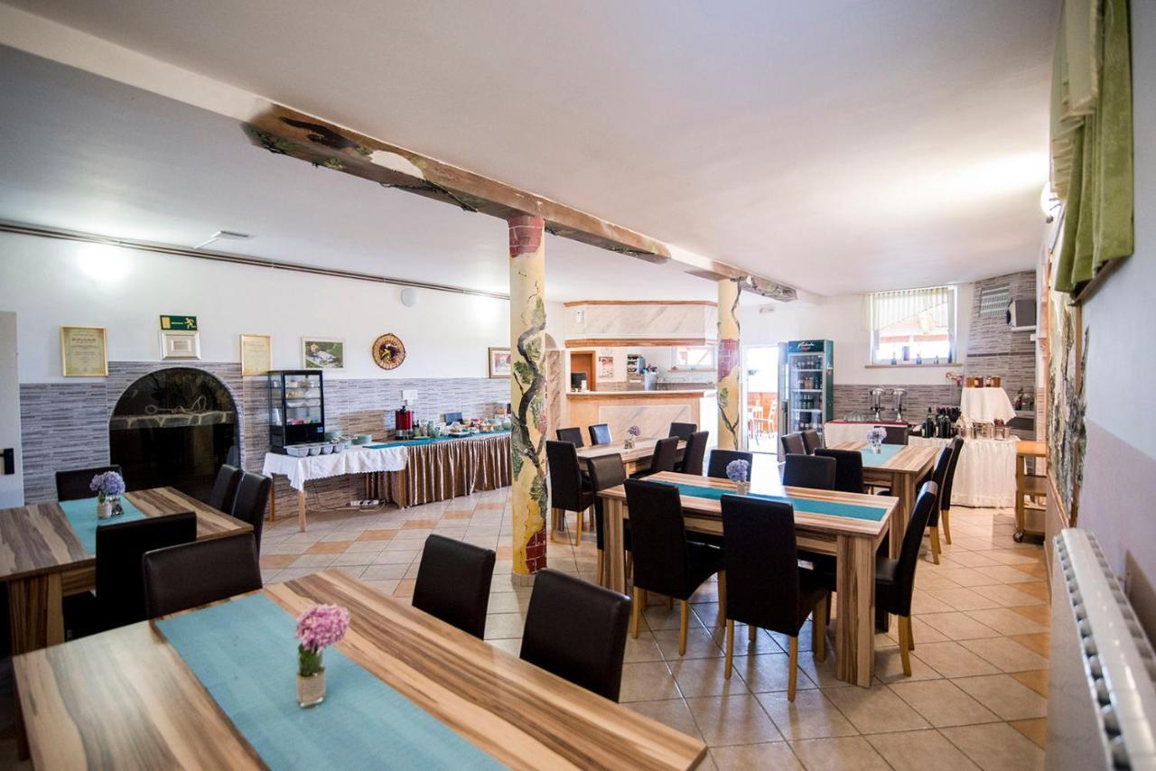 بتوي Guesthouse Prenocisca Sirec المظهر الخارجي الصورة